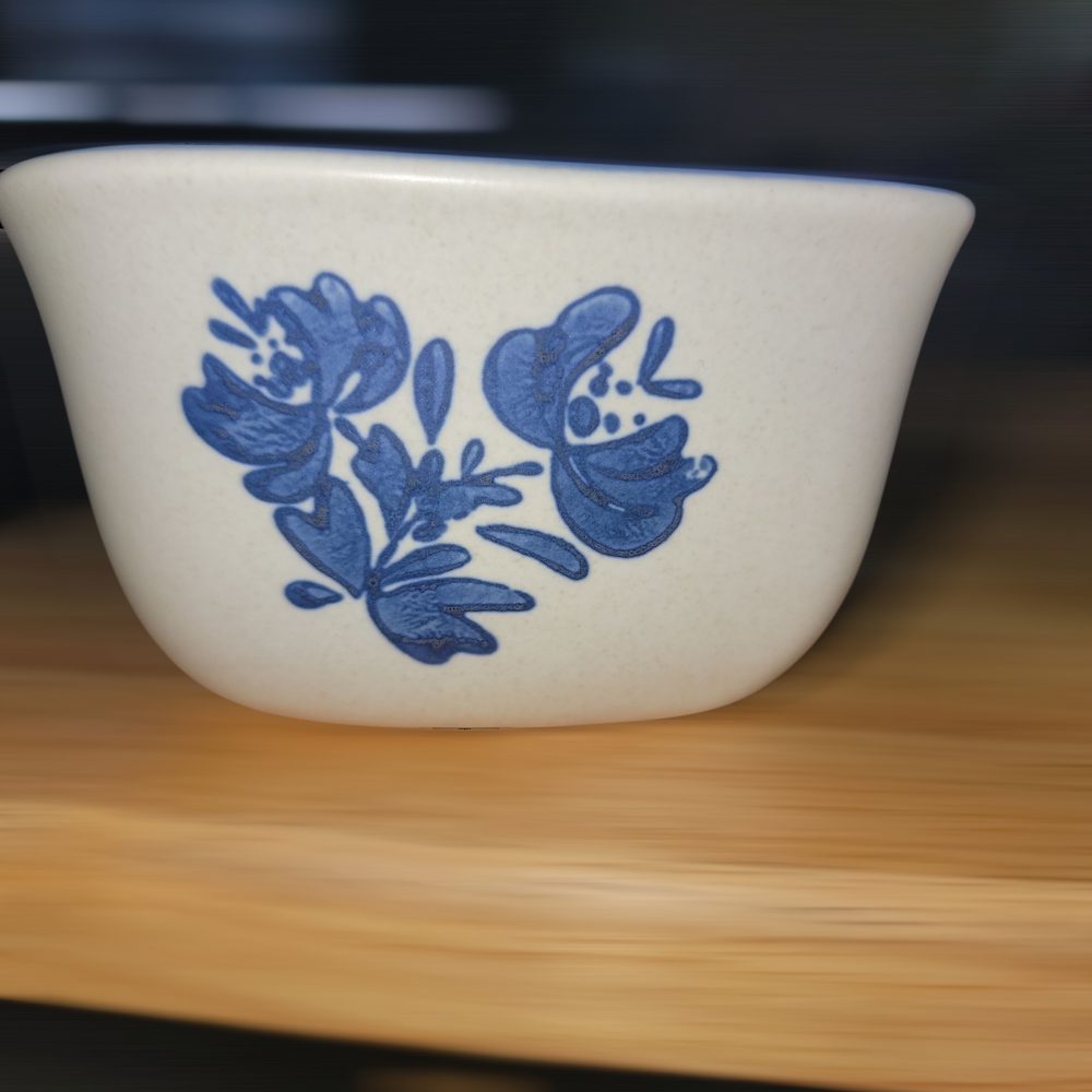 Pfaltzgraff Yorktowne Heart Shaped Custard Cup 3.5"